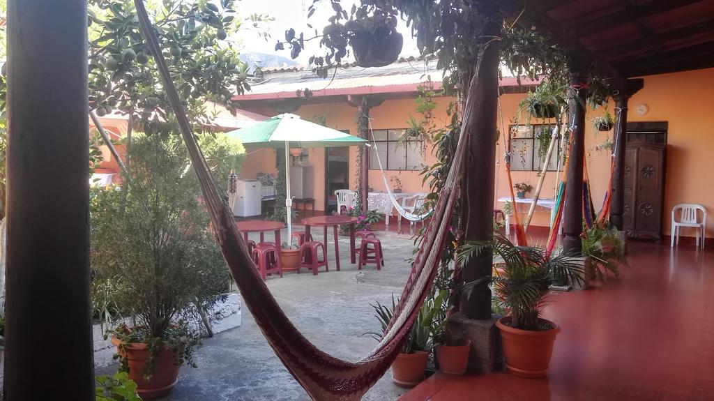 Hostal Morenos Antigua Esterno foto