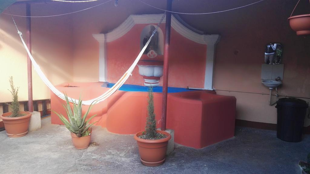 Hostal Morenos Antigua Esterno foto