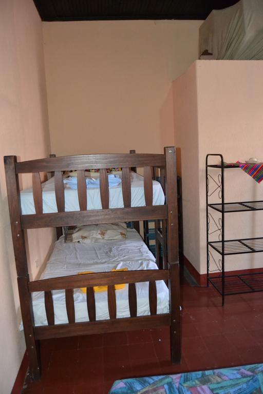 Hostal Morenos Antigua Esterno foto