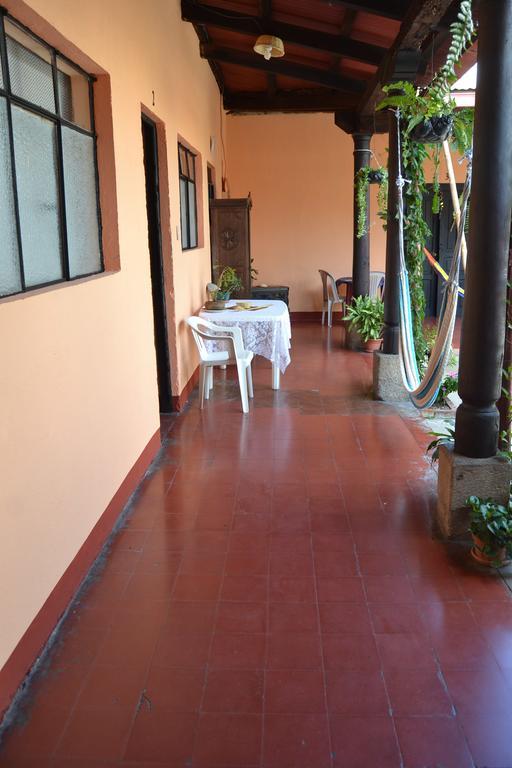 Hostal Morenos Antigua Esterno foto